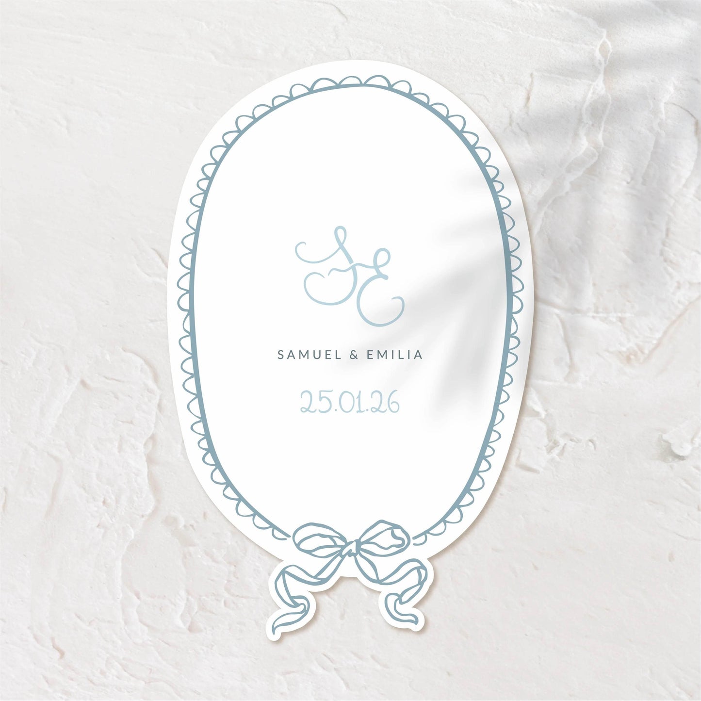 Elegant oval-shaped wedding welcome sign