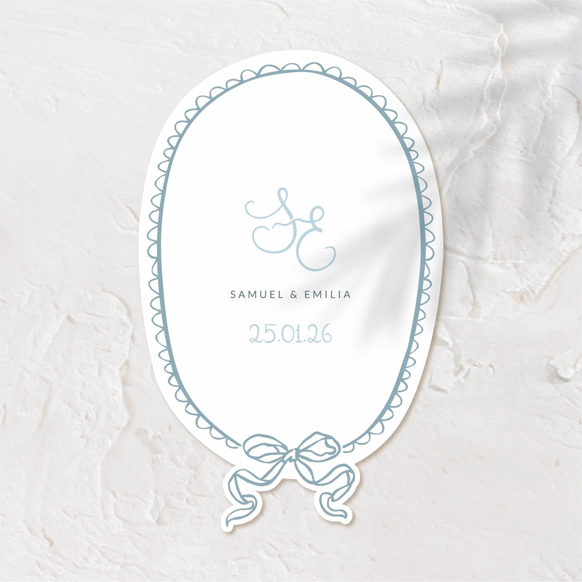 Elegant oval-shaped wedding welcome sign