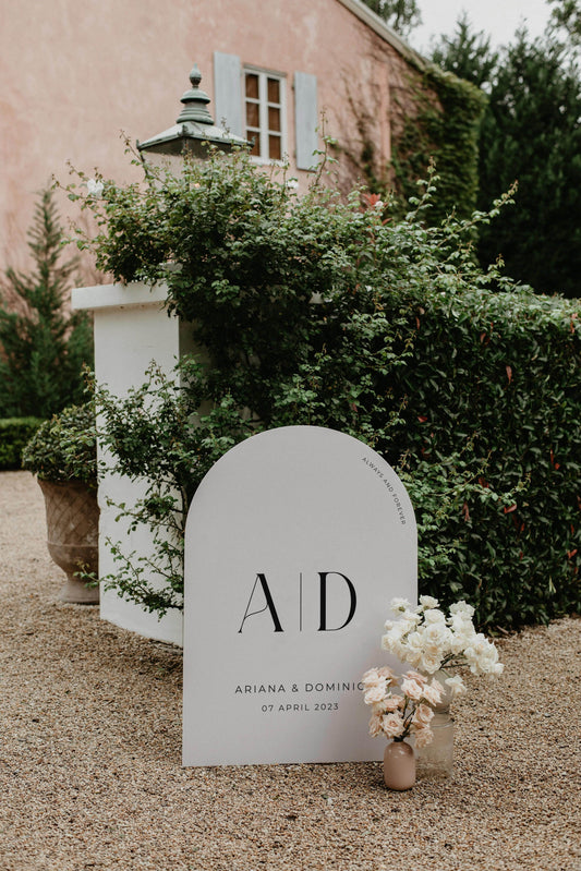 Timeless Welcome Sign - Ariana 1 - Wedding Signs
